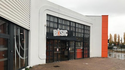 Basic-Fit Savigny-Le-Temple Rue De L’Industrie, Salle de Gym et Fitness à Savigny-le-Temple