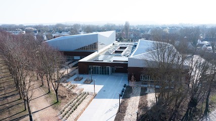 Complexe Sportif Gymnase Léo Lagrange, Salle de Gym et Fitness à Val-de-Reuil