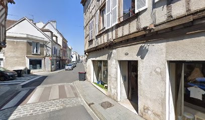 Dynamic Trainer Provins, Salle de Gym et Fitness à Provins