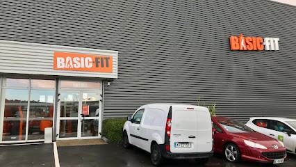 Basic-Fit Vannes Rue Aristide Boucicaut, Salle de Gym et Fitness à Vannes