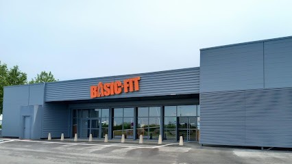 Basic-Fit Cagny rue du Grand Chemin, Salle de Gym et Fitness à Cagny