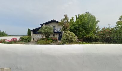 SOHAM YOGA, Fabienne ROULLOUAS, Salle de Gym et Fitness à Urt