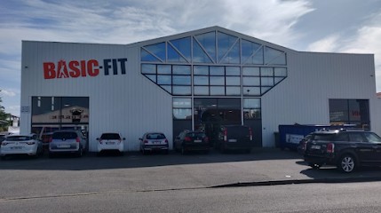 Basic-Fit Lescar Rue Joseph Cugnot, Salle de Gym et Fitness à Lescar