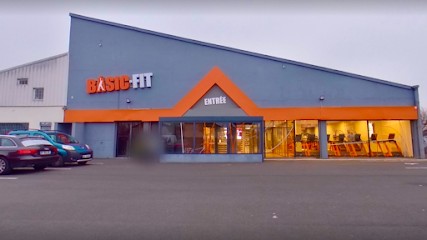 Basic Fit, Salle de Gym et Fitness à Nazelles-Négron