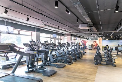 One Fitness Club Villeneuve-Loubet, Salle de Gym et Fitness à Villeneuve-Loubet