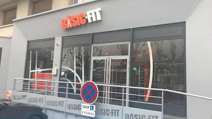 Basic-Fit Vienne Quai Riondet, Salle de Gym et Fitness à Vienne