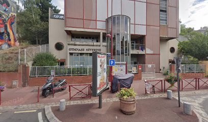 Gymnase Severine Pre Saint Gervais 31, Salle de Gym et Fitness au Pré-Saint-Gervais