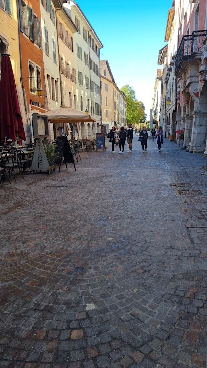 Studio Du Pâquier, Salle de Gym et Fitness à Annecy
