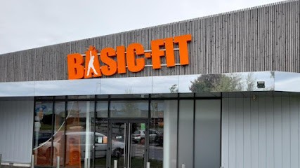 Basic-Fit Péronne 13 Rue De Lisbonne, Salle de Gym et Fitness à Péronne