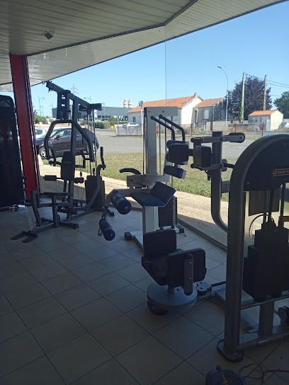 club 13, Salle de Gym et Fitness à Luçon