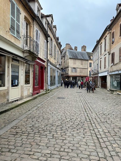 CROSS TRAINING NATION, Salle de Gym et Fitness à Semur-en-Auxois