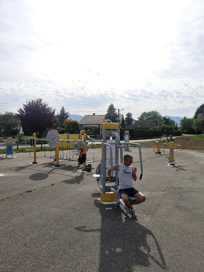 Aire De Fitness, Salle de Gym et Fitness à Reignier-Ésery