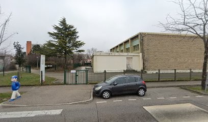 Gymnase Hector Berlioz, Salle de Gym et Fitness à Saint-Priest