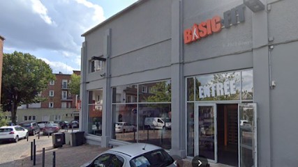 Basic-Fit Rooms Sports Maubeuge Place Vauban, Salle de Gym et Fitness à Maubeuge