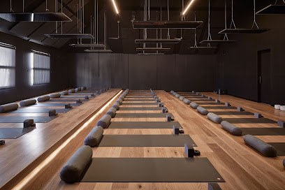 Besty Body Sport Studio Fr77 Salle De Gym & Fitness à Aubagne