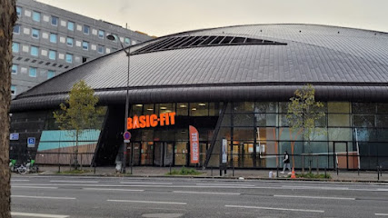 Basic-Fit Salle De Gym & Fitness à Paris