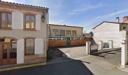 Gymnase De L'Uvarium, Salle de Gym et Fitness à Moissac
