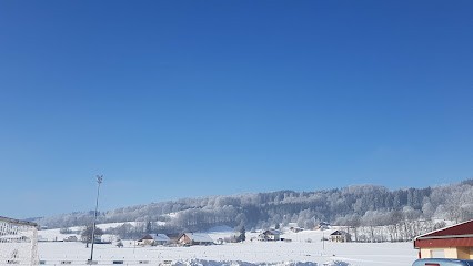 Salle Des Fetes / Gymnase, Salle de Gym et Fitness à Gilley