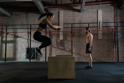 Crossfit Nadoz, Salle de Gym et Fitness à Pontivy