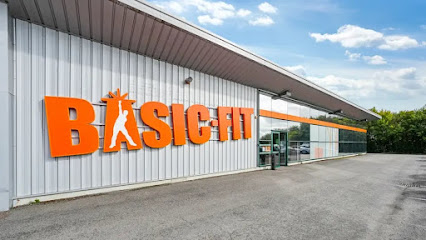Basic-Fit, Salle De Gym & Fitness à Naves