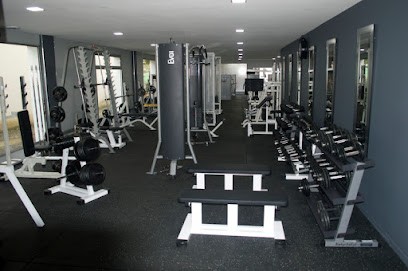 Form And Fitness, Salle de Gym et Fitness au Poinçonnet