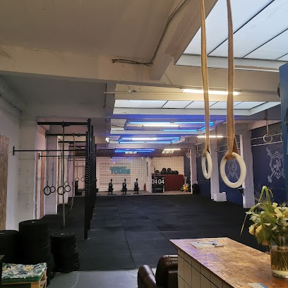 TOURS CROSSFIT, Salle de Gym et Fitness à Tours