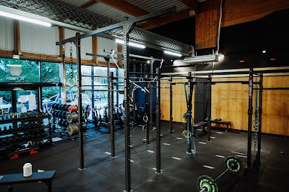 CrossFit Saujon, Salle de Gym et Fitness à Saujon