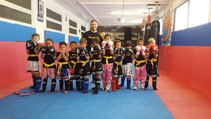 JSKB Jeremy Sportouch Kick Boxing, Salle de Gym et Fitness à Marseille 14