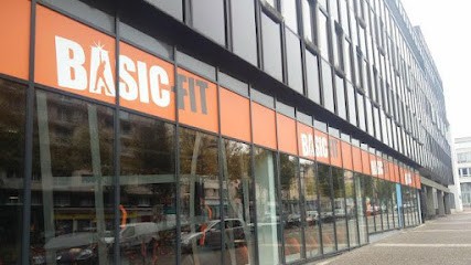 Basic-Fit Saint-Etienne Rue des Docteurs Charcot, Salle de Gym et Fitness à Saint-Étienne