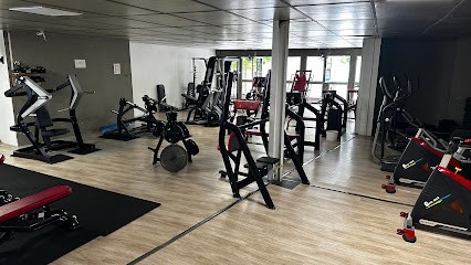 Modern Fitness, Salle de Gym et Fitness à Saintes
