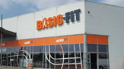 Basic-Fit Saint Maximin Rue Claire Lacombe, Salle de Gym et Fitness à Saint-Maximin
