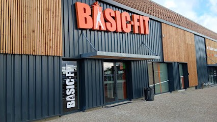 Basic-Fit Marennes-Hiers-Brouage Rue des Entrepreneurs, Salle de Gym et Fitness à Hiers-Brouage