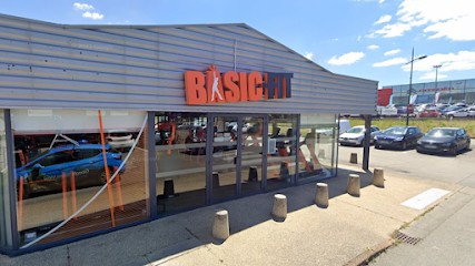 Basic-Fit Séné Place Des Vosges, Salle de Gym et Fitness à Séné