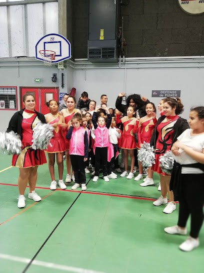 Gymnase Du Collège Gabriel Rosset, Salle de Gym et Fitness à Lyon 07