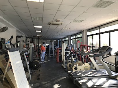 UST MUSCULATION, Salle de Gym et Fitness à Saint-Tropez