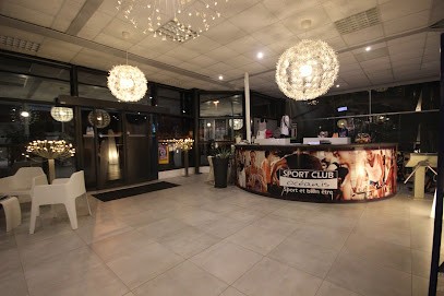 Sportclub Océanis : Gym With Coachs. 76 Cours Collectifs / Semaine, Escalade, Espace Aquatique, Sauna, Hammam, Salle de Gym et Fitness à Saint-Nazaire