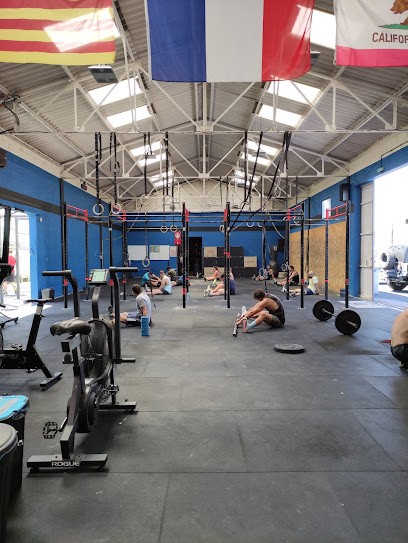 CrossFit Polygone, Salle de Gym et Fitness à Pia