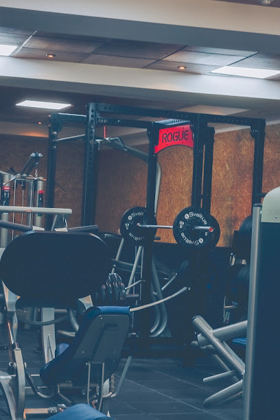 Santat Gym & Studio, Salle De Gym & Fitness à Bellac